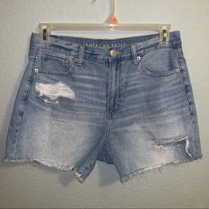 American Eagle Mom Short!
